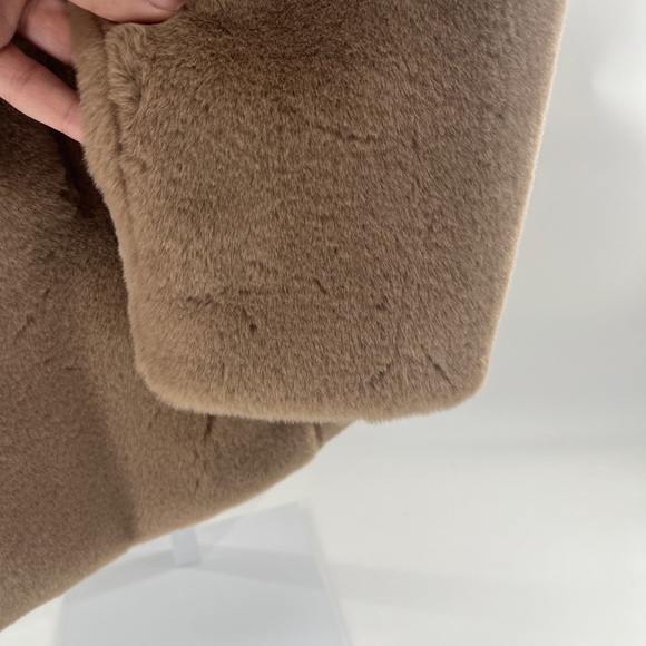 Dolce Cabo Mid Length Brown Faux Fur Jacket - Size Medium - Picture 2 of 11